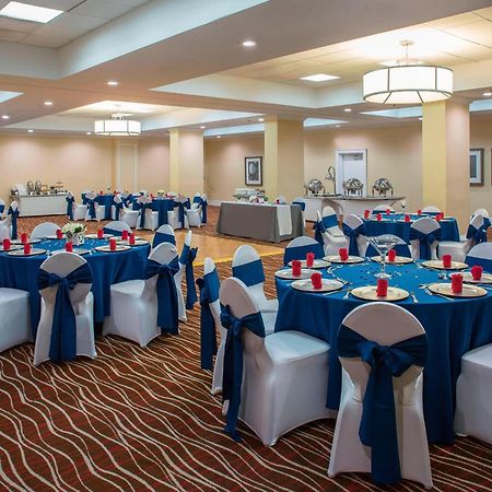Four Points By Sheraton Suites Tampa Airport Westshore Екстер'єр фото
