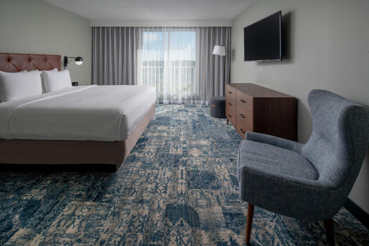 Four Points By Sheraton Suites Tampa Airport Westshore Екстер'єр фото