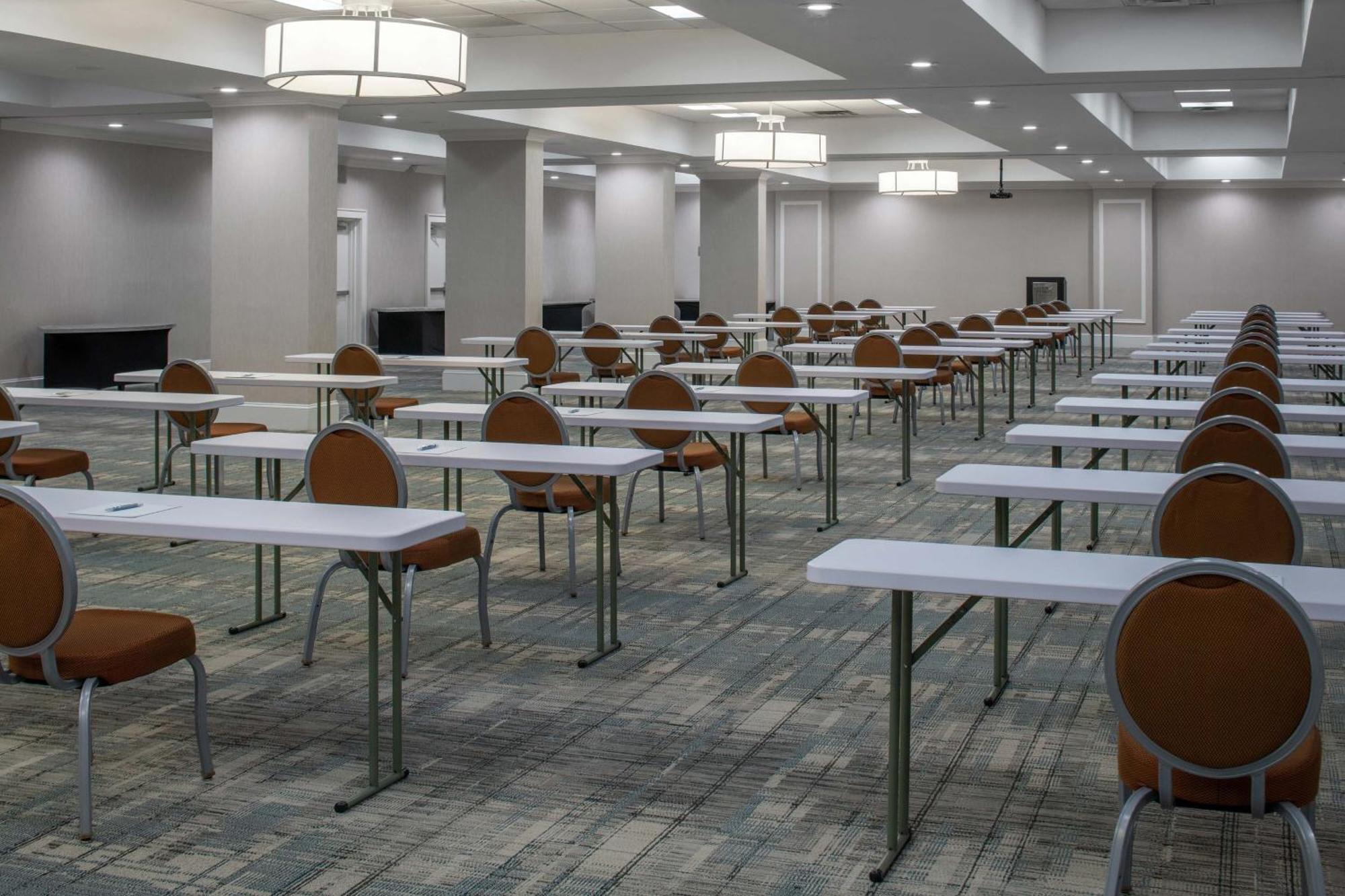 Four Points By Sheraton Suites Tampa Airport Westshore Екстер'єр фото