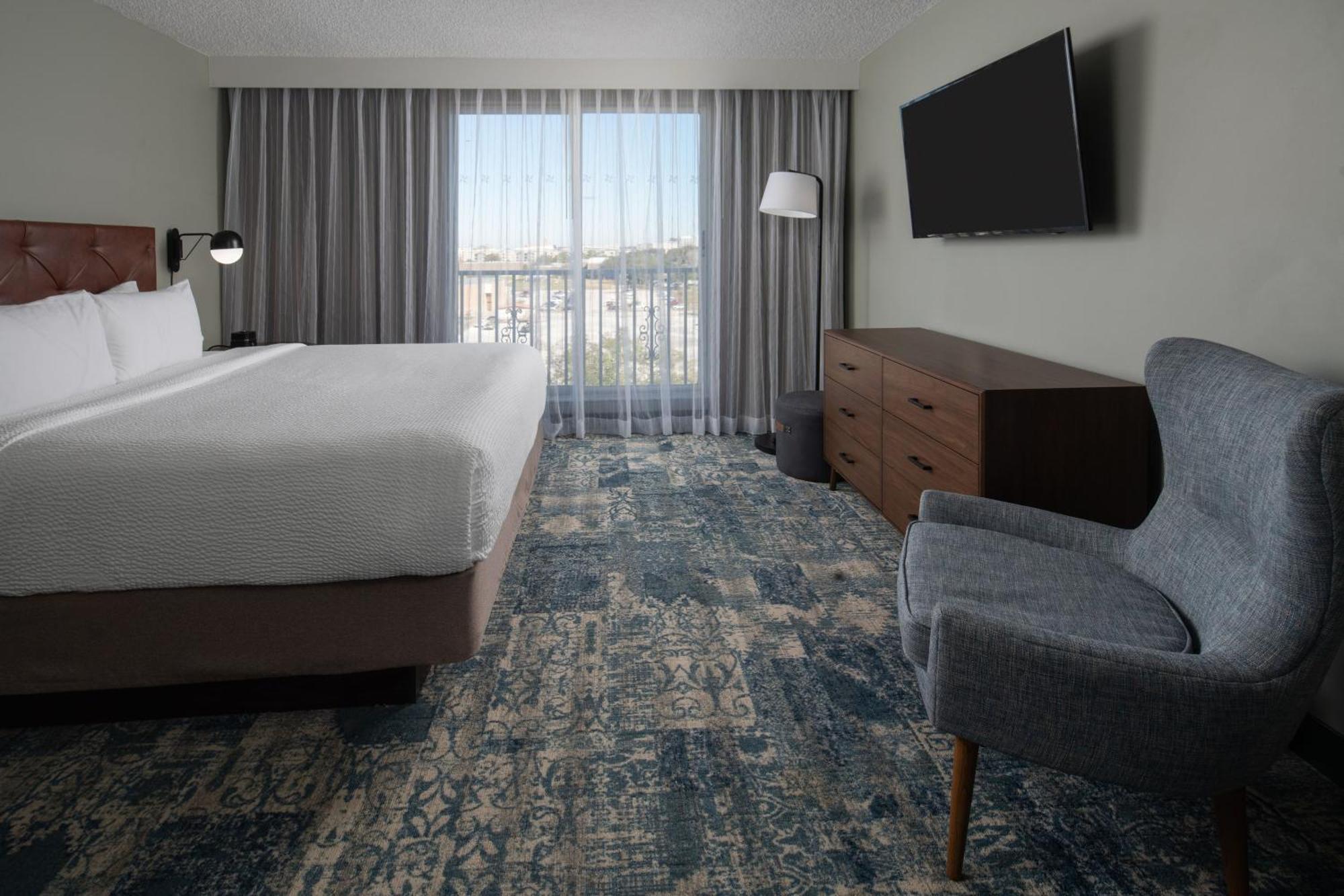 Four Points By Sheraton Suites Tampa Airport Westshore Екстер'єр фото