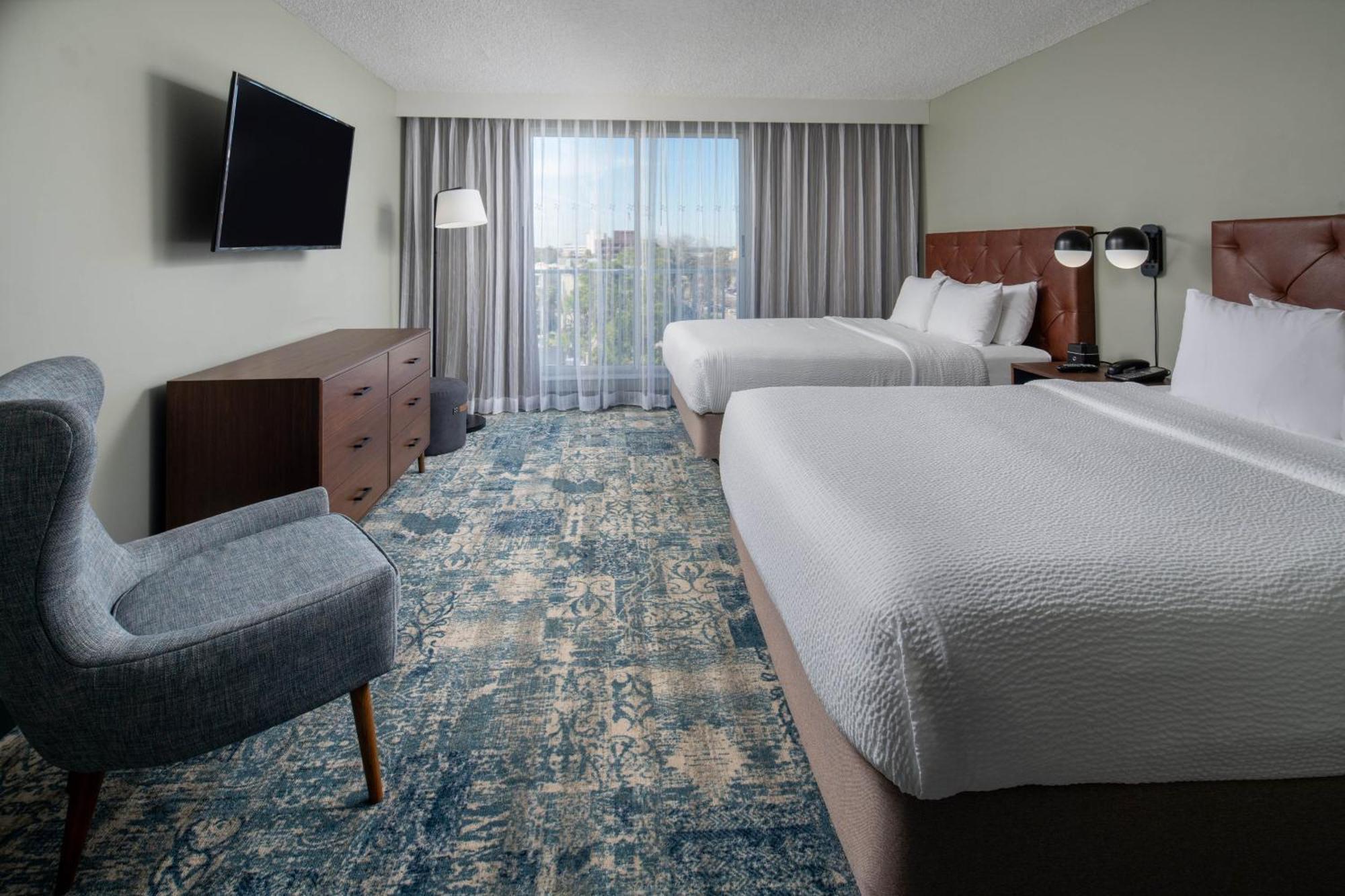 Four Points By Sheraton Suites Tampa Airport Westshore Екстер'єр фото